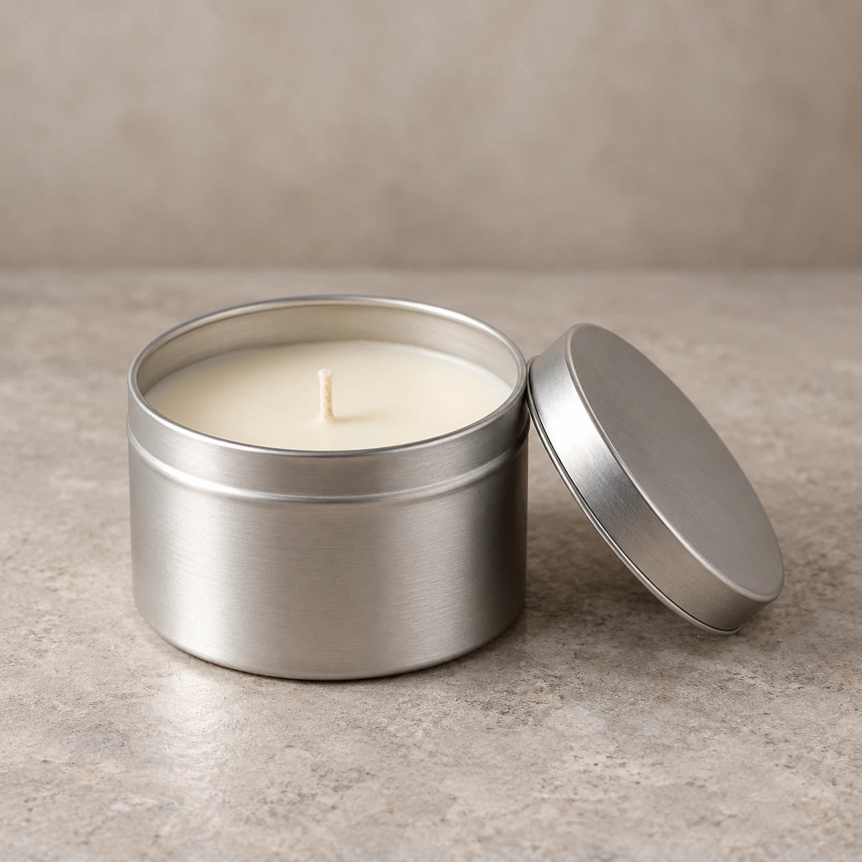 Custom scented candles in glass, ceramic and tin vessels 5